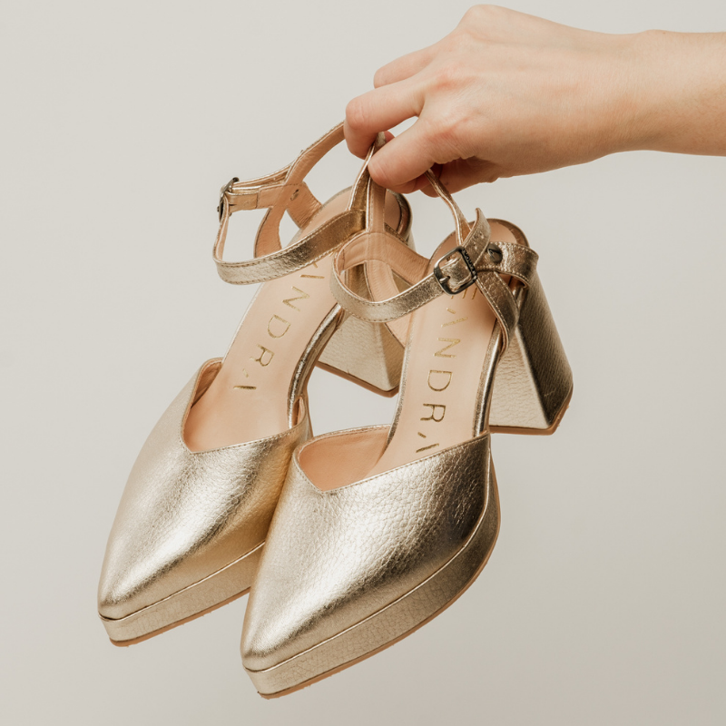 ZAPATOS ANDREA GOLD