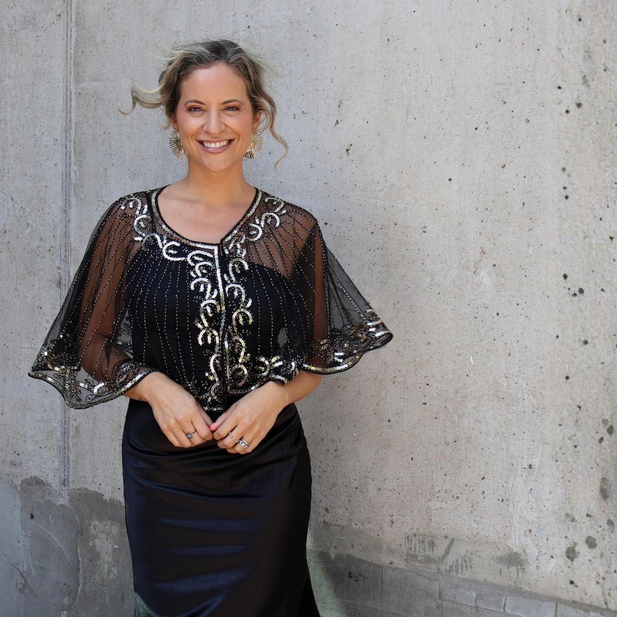 CAPA LENTEJUELAS ORO