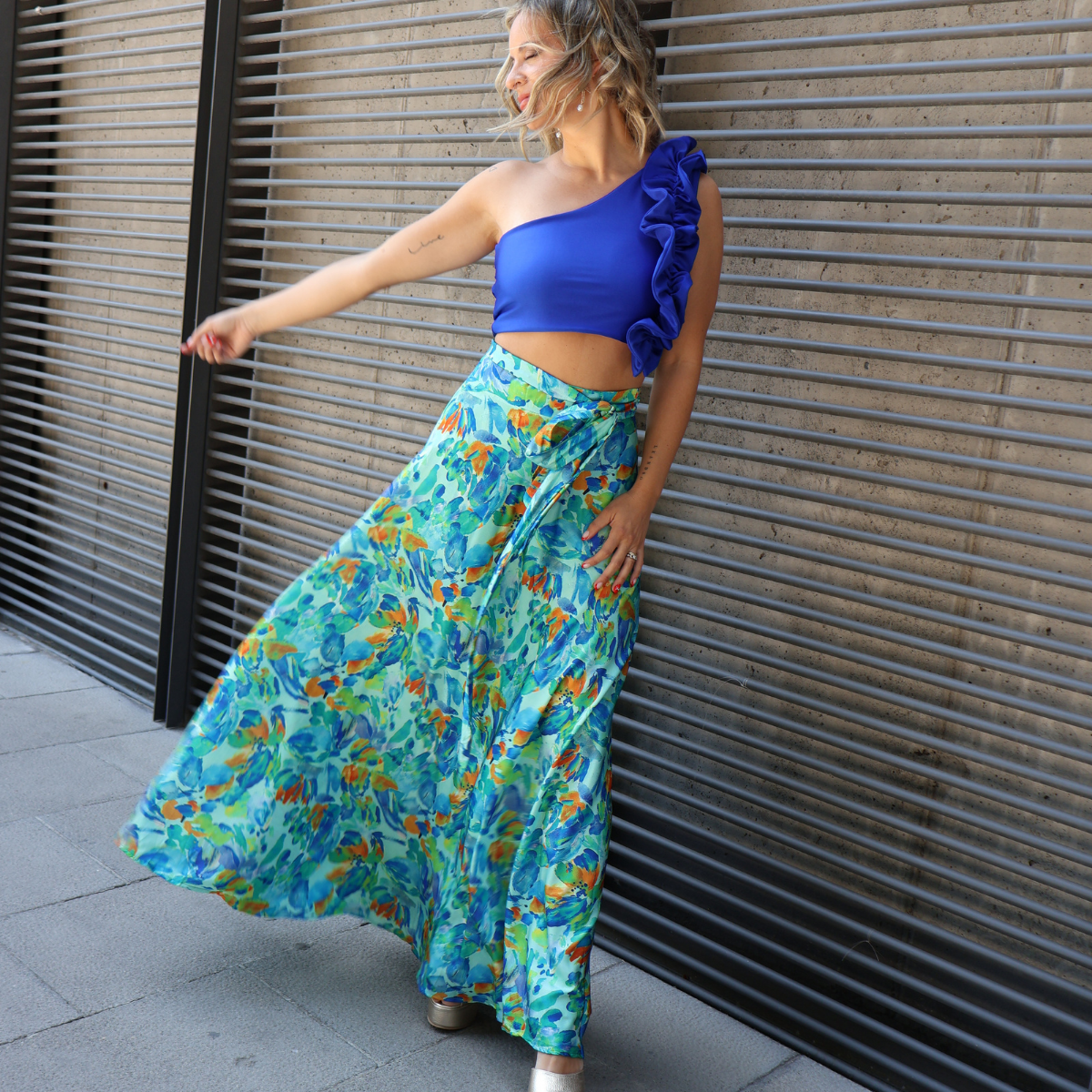 FALDA FILIPPA MANCHAS CELESTE