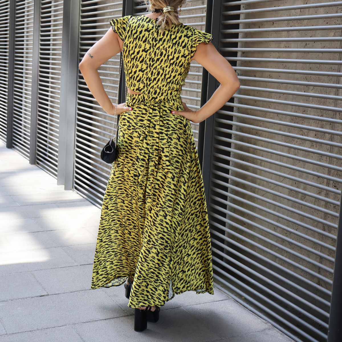 TOP GABRIELA CEBRA AMARILLO