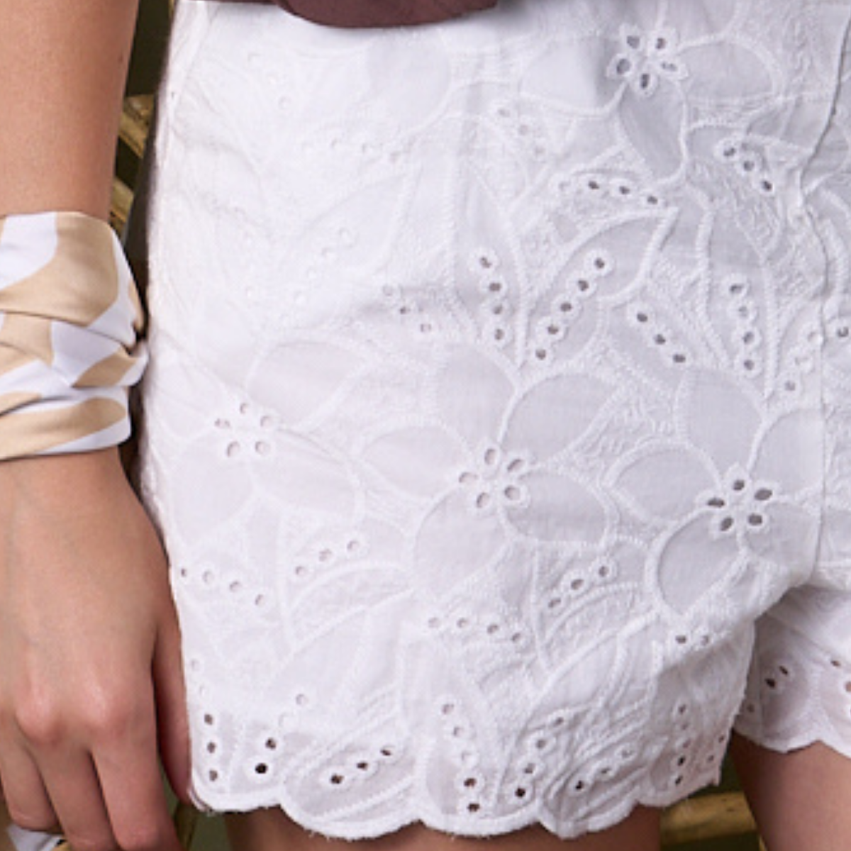 SHORT BRODERIE BLANCO
